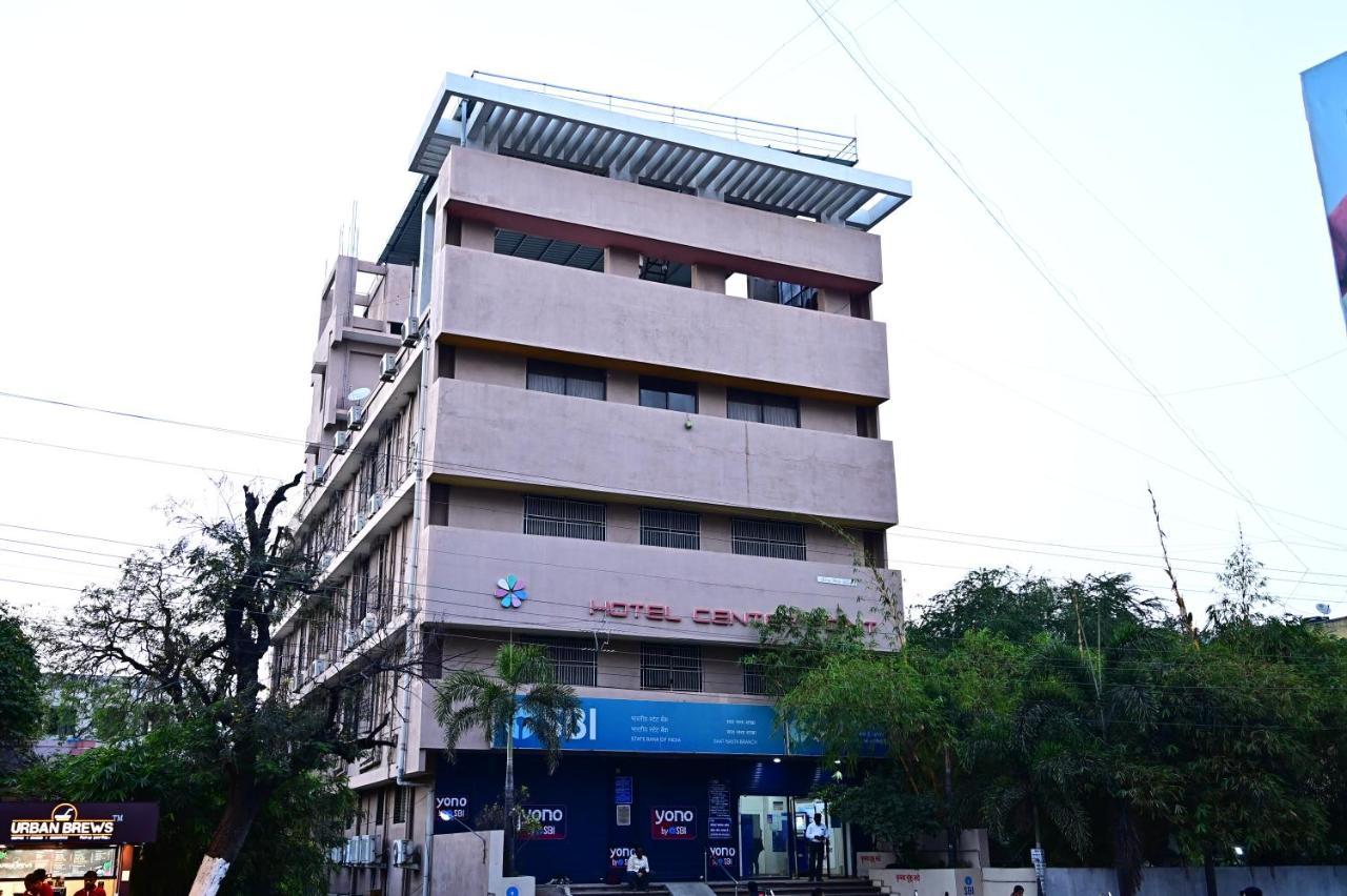 Hotel Center Point Solapur Esterno foto